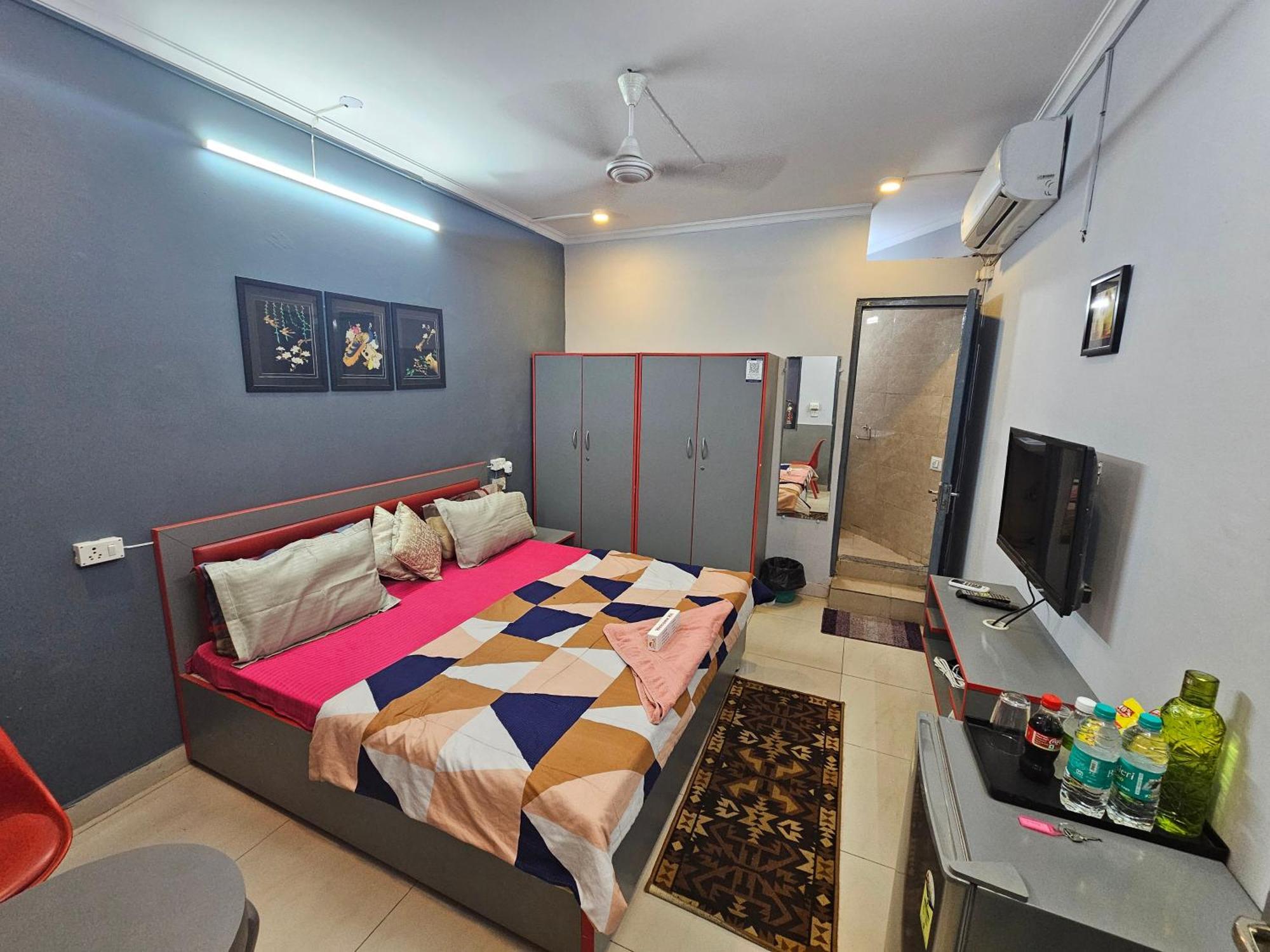 Deer Park Home Stay New Delhi Bagian luar foto